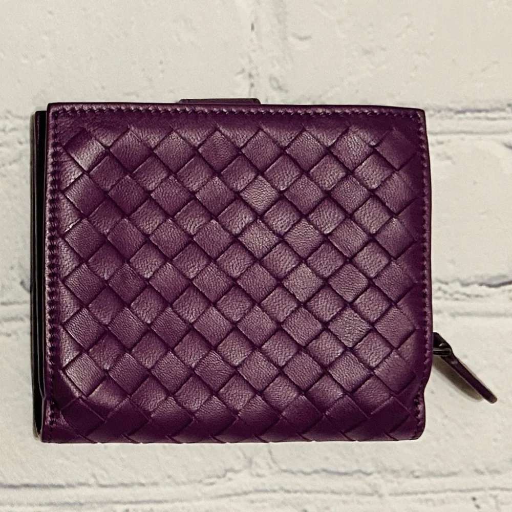 Like New Purple Bottega Veneta Intrecciato Leather Compact Wallet With Box - Picture 10 of 16
